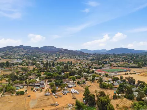 View/Area - 646 El Rancho Dr, El Cajon, CA 92019 photo 12 of 30