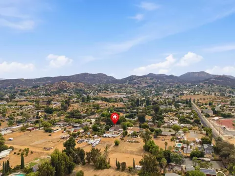 View/Area - 646 El Rancho Dr, El Cajon, CA 92019 photo 7 of 30