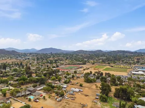 View/Area - 646 El Rancho Dr, El Cajon, CA 92019 photo 14 of 30