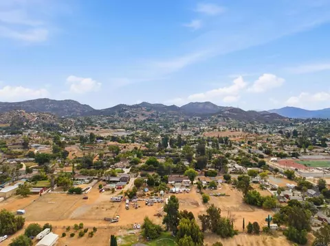 View/Area - 646 El Rancho Dr, El Cajon, CA 92019 photo 10 of 30