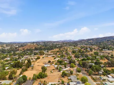 View/Area - 646 El Rancho Dr, El Cajon, CA 92019 photo 26 of 30