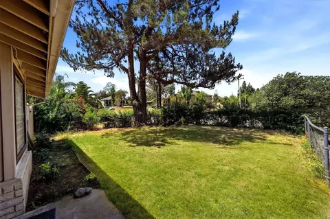 Exterior - 711 De Luz Rd, Fallbrook, CA 92028 photo 7 of 9