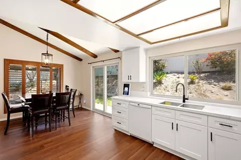 Kitchen - 711 De Luz Rd, Fallbrook, CA 92028 photo 2 of 4