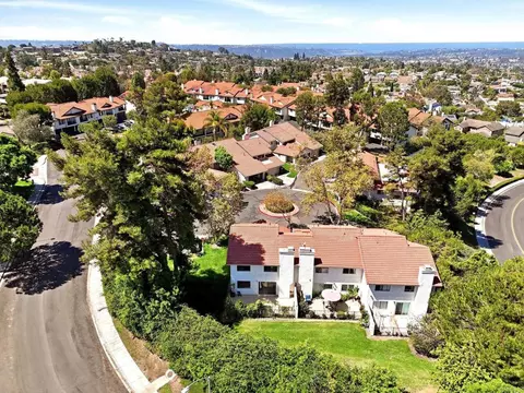 View/Area - 3038 Via Estrada, Carlsbad, CA 92009 photo 4 of 9
