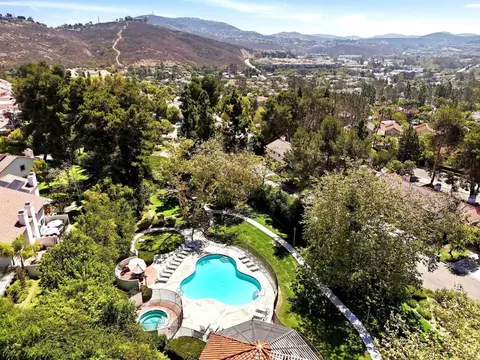 View/Area - 3038 Via Estrada, Carlsbad, CA 92009 photo 7 of 9
