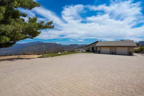 Exterior - 21012 N Burma Rd, Ramona, CA 92065 photo 4 of 8