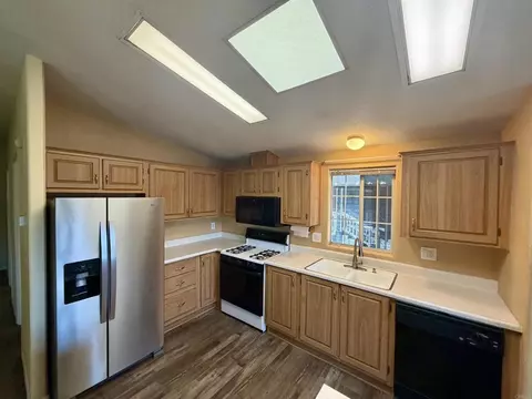 8301 Mission Gorge Rd #42, Santee, CA 92071 photo 2