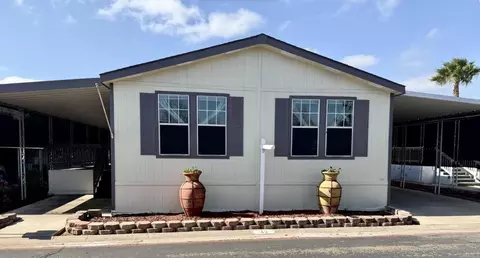 8301 Mission Gorge Rd #42, Santee, CA 92071