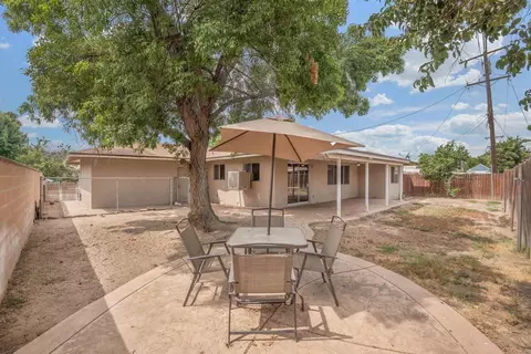 Exterior - 626 E Wright St, Hemet, CA 92543 photo 1 of 5