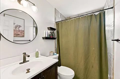 Bath - 10322 Woodpark Dr, Santee, CA 92071 photo 2 of 2