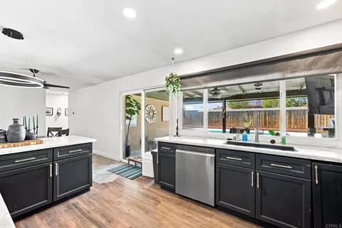 Kitchen - 10322 Woodpark Dr, Santee, CA 92071 photo 3 of 4