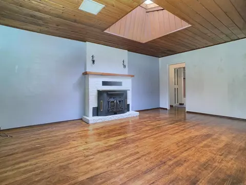Living - 9161 Emerald Grove Ave, Lakeside, CA 92040 photo 2 of 8