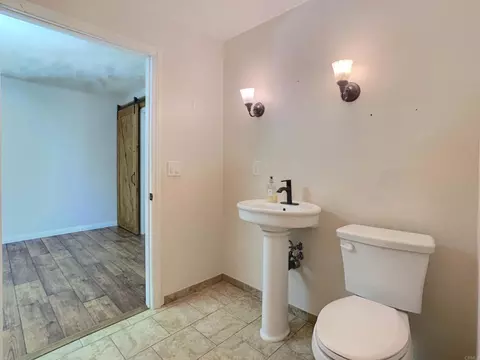 Bath - 9161 Emerald Grove Ave, Lakeside, CA 92040 photo 3 of 5