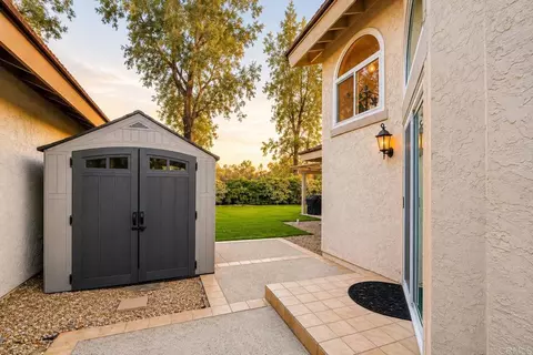 Exterior - 30451 Red River Cir, Temecula, CA 92591 photo 3 of 4