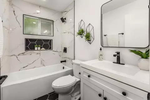 Bath - 1038 Delaware St, Imperial Beach, CA 91932 photo 1 of 2