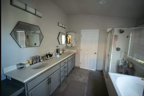Bath - 33258 Yucca St, Temecula, CA 92592 photo 1 of 1