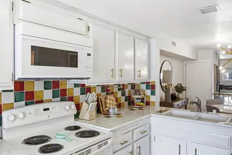 Kitchen - 5715 Baltimore Dr #83, La Mesa, CA 91942 photo 3 of 4