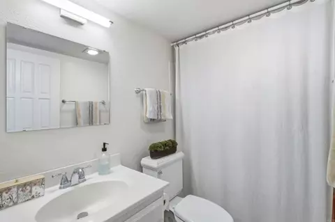 Bath - 5715 Baltimore Dr #83, La Mesa, CA 91942 photo 1 of 4