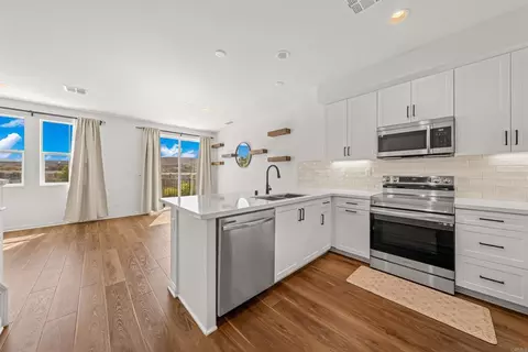 Kitchen - 10353 Graphite St, Spring Valley, CA 91977 photo 2 of 4