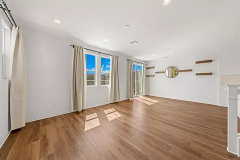 Living - 10353 Graphite St, Spring Valley, CA 91977 photo 2 of 3