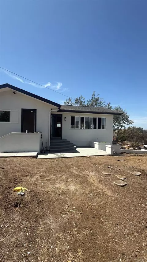 Exterior - 1477 Montgomery Dr, Vista, CA 92084 photo 2 of 5