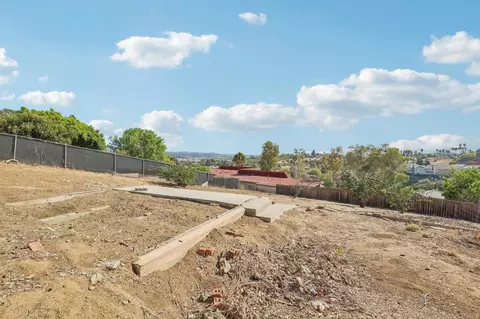 Exterior - 1477 Montgomery Dr, Vista, CA 92084 photo 9 of 10