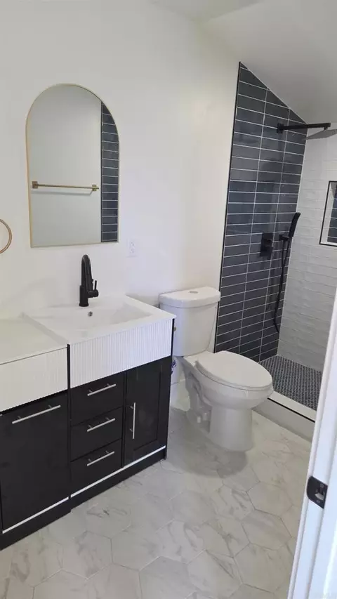 Bath - 1477 Montgomery Dr, Vista, CA 92084 photo 3 of 7