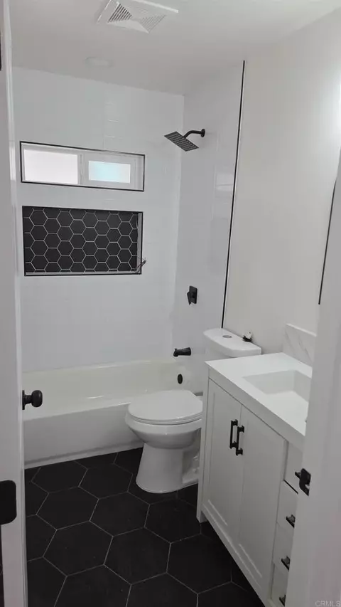 Bath - 1477 Montgomery Dr, Vista, CA 92084 photo 1 of 7