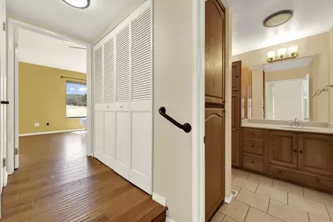 Entry Way - 15720 Davis Cup Ln, Ramona, CA 92065 photo 3 of 6