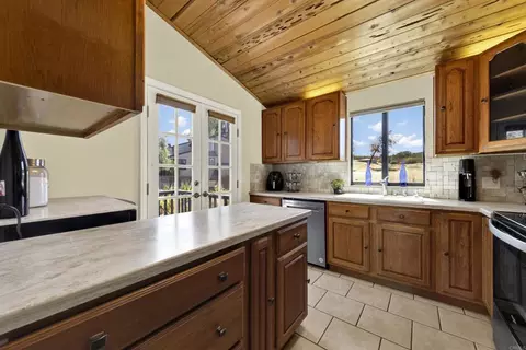 Kitchen - 15720 Davis Cup Ln, Ramona, CA 92065 photo 1 of 4