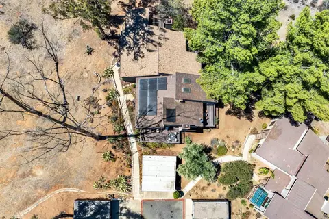 View/Area - 15720 Davis Cup Ln, Ramona, CA 92065 photo 2 of 9