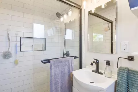 Bath - 228 Joyce St, El Cajon, CA 92020 photo 2 of 3
