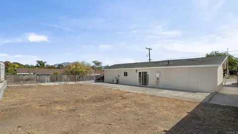 Exterior - 8338 Stansbury St, Spring Valley, CA 91977 photo 4 of 5