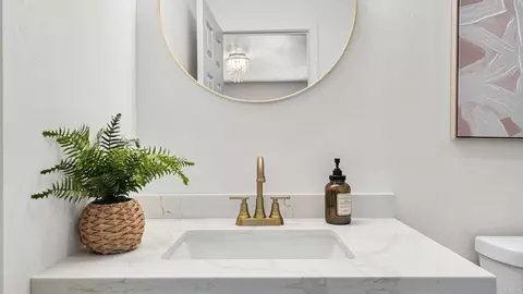 Bath - 8338 Stansbury St, Spring Valley, CA 91977 photo 1 of 5