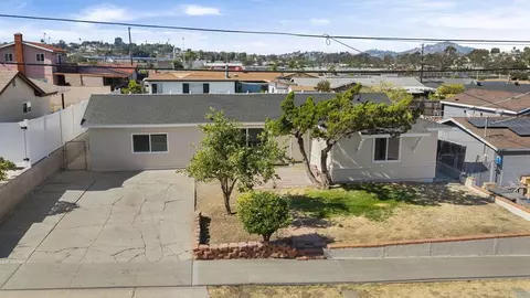 View/Area - 8338 Stansbury St, Spring Valley, CA 91977 photo 2 of 4