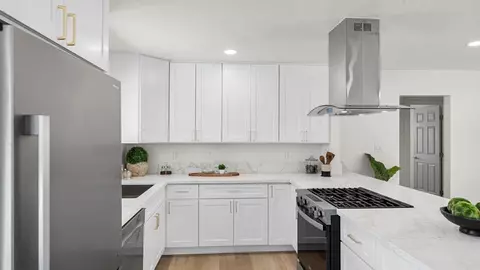 Kitchen - 8338 Stansbury St, Spring Valley, CA 91977 photo 2 of 3