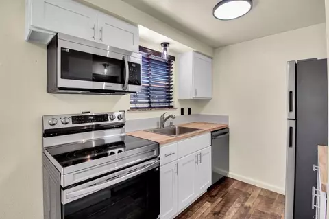 4150 45th St #7, San Diego, CA 92105