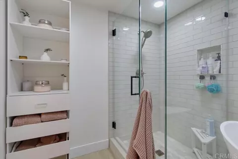 Bath - 9728 Marilla Dr #106, Lakeside, CA 92040 photo 7 of 7