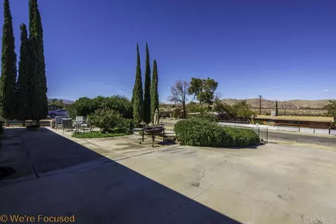 Exterior - 61647 El Reposo St, Joshua Tree, CA 92252 photo 5 of 10