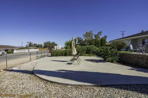 Exterior - 61647 El Reposo St, Joshua Tree, CA 92252 photo 6 of 10