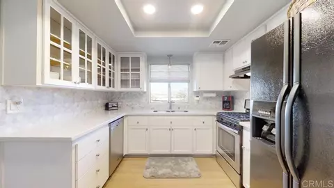 Kitchen - 61647 El Reposo St, Joshua Tree, CA 92252 photo 1 of 3