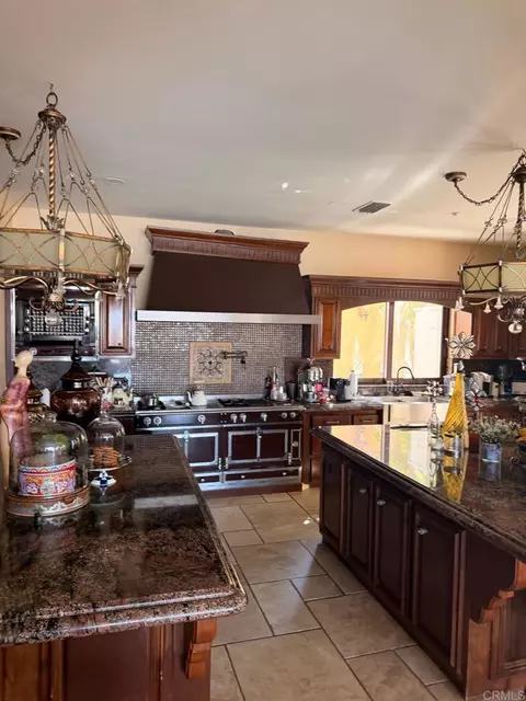 Kitchen - 2925 Gate Five Pl, Chula Vista, CA 91914 photo 1 of 1