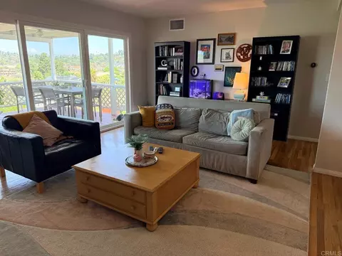 Living - 10032 Cristobal Dr, Spring Valley, CA 91977 photo 1 of 2