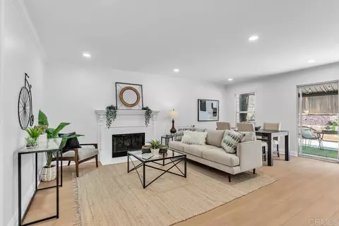 Living - 13721 Gateway View Dr, El Cajon, CA 92021 photo 4 of 7