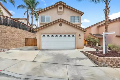 Exterior - 13721 Gateway View Dr, El Cajon, CA 92021 photo 11 of 12