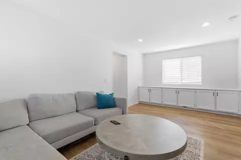 Living - 2284 Red Leaf Ln, Chula Vista, CA 91915 photo 5 of 5