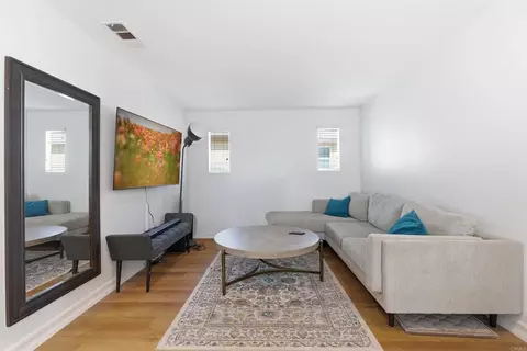 Living - 2284 Red Leaf Ln, Chula Vista, CA 91915 photo 4 of 5
