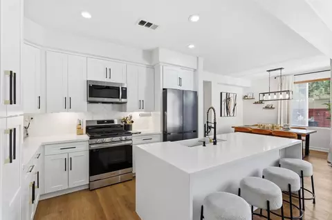 Kitchen - 2284 Red Leaf Ln, Chula Vista, CA 91915 photo 3 of 4