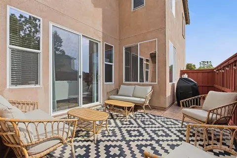 Exterior - 2284 Red Leaf Ln, Chula Vista, CA 91915 photo 3 of 8