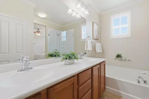 Bath - 1404 Rosemonde Ln, Santee, CA 92071 photo 4 of 7